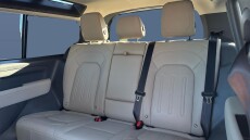 Land Rover Defender 3.0 D250 SE 90 3dr Auto Diesel Estate